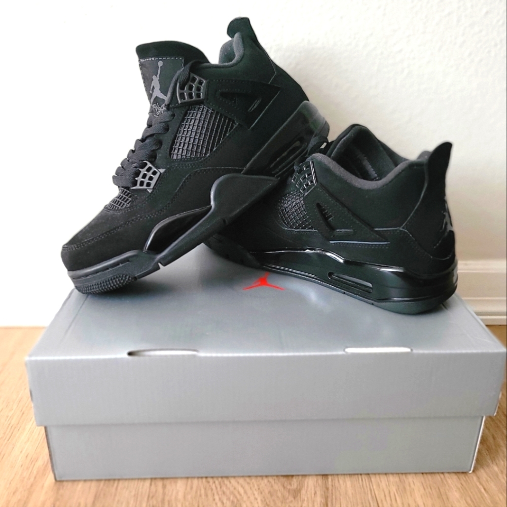 Jordan 4 Black Cat